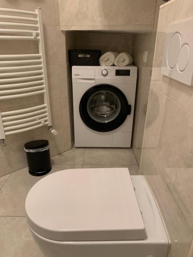 Royal Vega Apartment 류블랴나 외부 사진