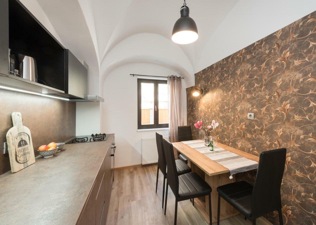 Royal Vega Apartment 류블랴나 외부 사진